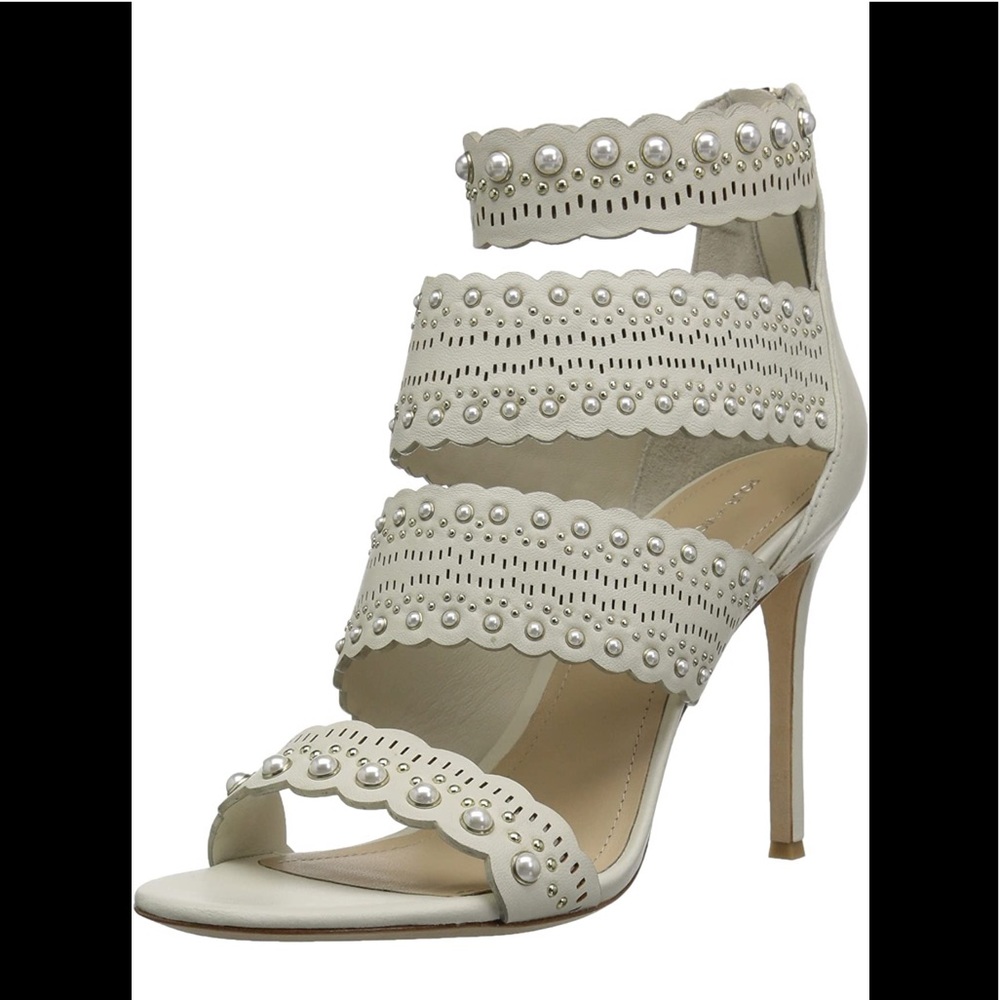 ⭐️NEW IN BOX⭐️PLV Ellura Sandal